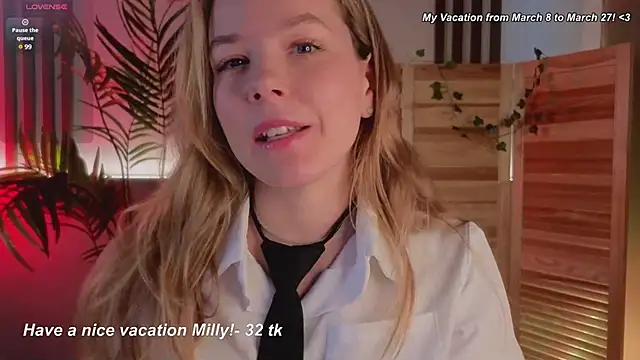 Snapshot of milly_shy chatting on 03.07.25 milly shy online show from 03.07.25