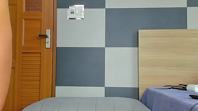 Kiera Thomas online show from 11.22.25