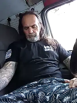 Hotbodyscottie online show from 02.25.25