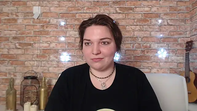 Snapshot of Amelia_Kiss_ chatting on 12.30.24 Amelia Kiss online show from 12.30.24