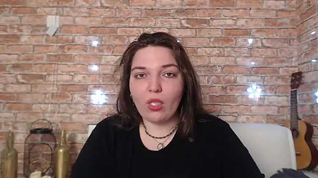 Snapshot of Amelia_Kiss_ chatting on 12.30.24 Amelia Kiss online show from 12.30.24