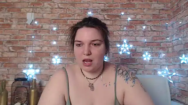 Snapshot of Amelia_Kiss_ chatting on 01.22.25 Amelia Kiss online show from 01.22.25