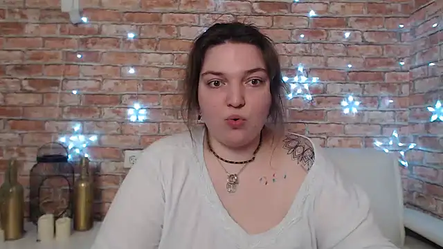 Snapshot of Amelia_Kiss_ chatting on 02.01.25 Amelia Kiss online show from 02.01.25
