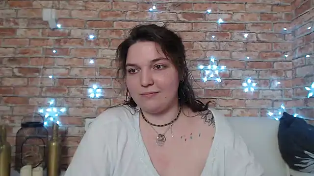 Snapshot of Amelia_Kiss_ chatting on 02.07.25 Amelia Kiss online show from 02.07.25