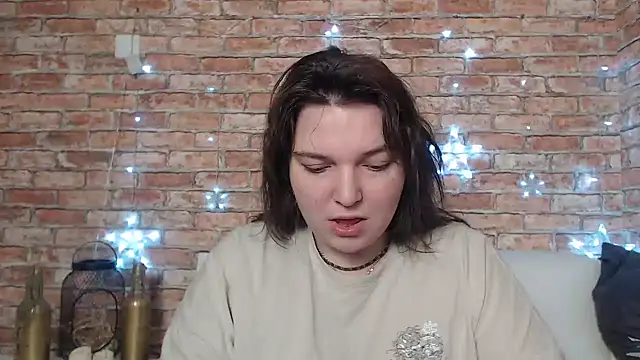Snapshot of Amelia_Kiss_ chatting on 02.08.25 Amelia Kiss online show from 02.08.25
