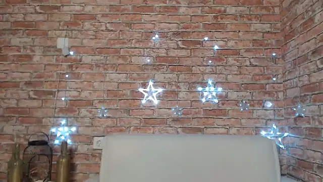 Snapshot of Amelia_Kiss_ chatting on 02.27.25 Amelia Kiss online show from 02.27.25