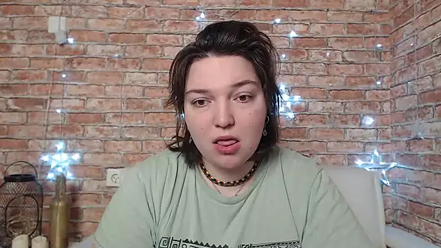 Snapshot of Amelia_Kiss_ chatting on 02.28.25 Amelia Kiss online show from 02.28.25