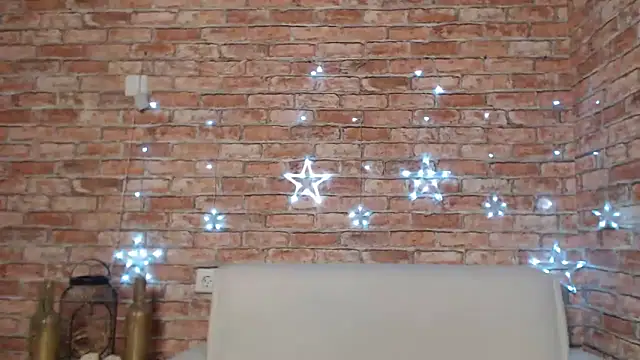 Snapshot of Amelia_Kiss_ chatting on 03.01.25 Amelia Kiss online show from 03.01.25
