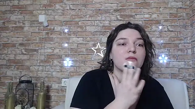 Snapshot of Amelia_Kiss_ chatting on 03.10.25 Amelia Kiss online show from 03.10.25