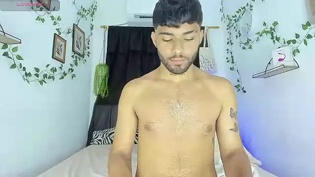 Snapshot of Alex_BigDickkk chatting on 09.19.25 Alex BigDickkk online show from 09.19.25