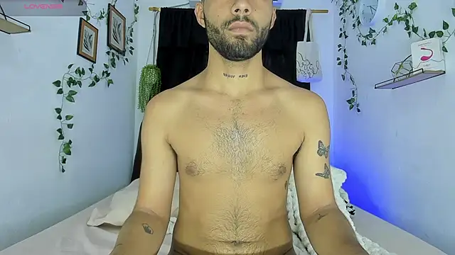 Snapshot of Alex_BigDickkk chatting on 09.24.25 Alex BigDickkk online show from 09.24.25