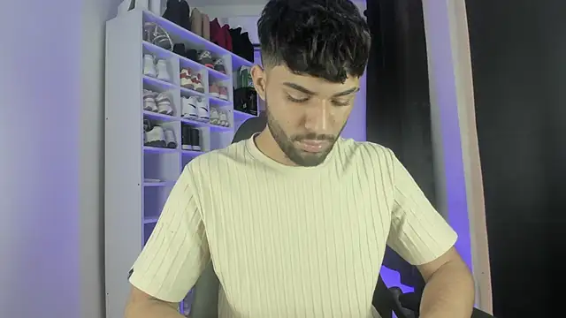 Snapshot of Alex_BigDickkk chatting on 10.24.25 Alex BigDickkk online show from 10.24.25