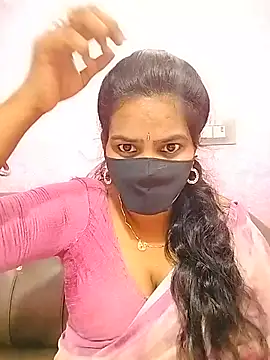 Snapshot of melina214 chatting on 07.20.26 melina214 online show from 07.20.26