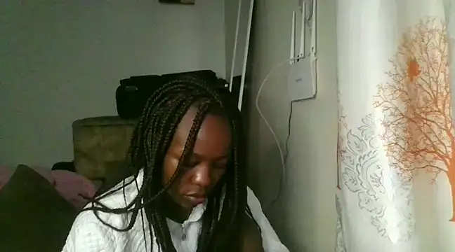 Snapshot of Sonnia_ chatting on 12.08.24 Sonnia online show from 12.08.24