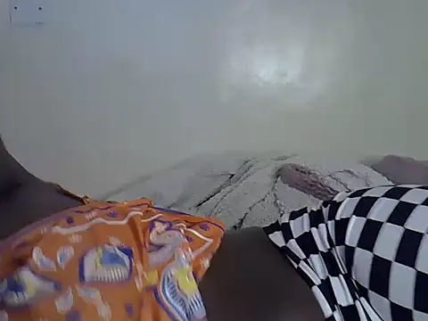 Snapshot of Sonnia_ chatting on 11.21.25 Sonnia online show from 11.21.25