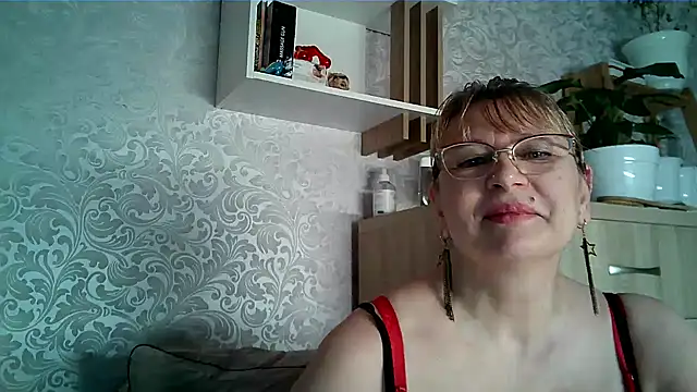 Snapshot of Aline_LoveFlowers chatting on 02.27.26 Aline LoveFlowers online show from 02.27.26