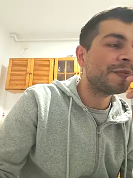 hornny1995 online show from 10.31.25