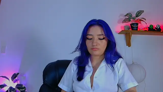 vayolett01 dakotta online show from 10.21.25