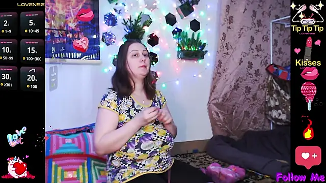 Sakura Green online show from 02.20.26