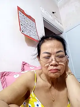 Hotestlove online show from 09.13.25