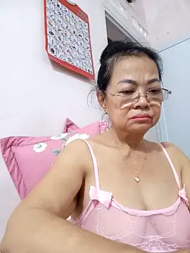 Hotestlove online show from 09.17.25