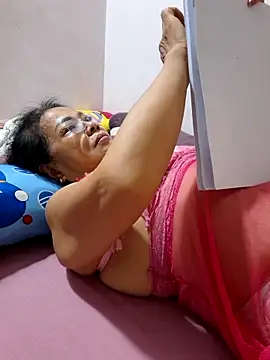 Hotestlove online show from 09.29.25