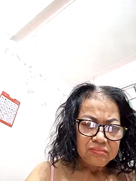 Hotestlove online show from 11.15.25