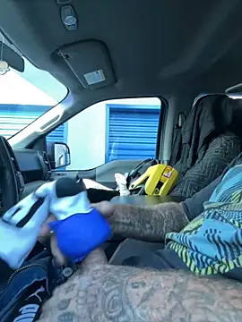 Crackkers online show from 10.18.25