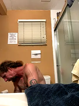 Crackkers online show from 10.26.25