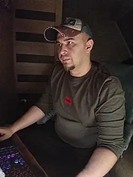 Foxyshaved online show from 01.07.26