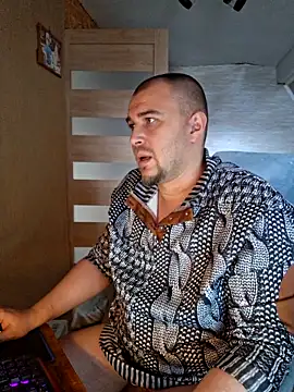 Foxyshaved online show from 04.18.26