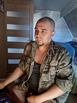 Foxyshaved online show from 04.21.26