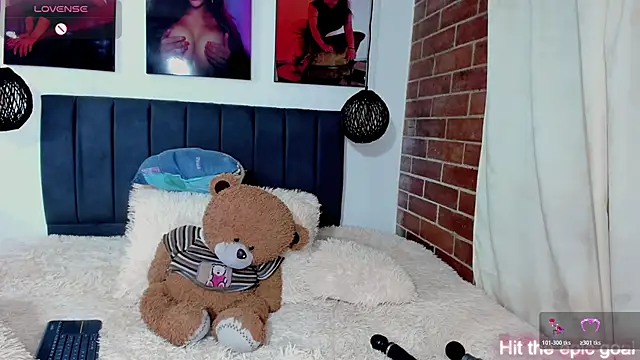 kyliejenner hot online show from 02.27.26