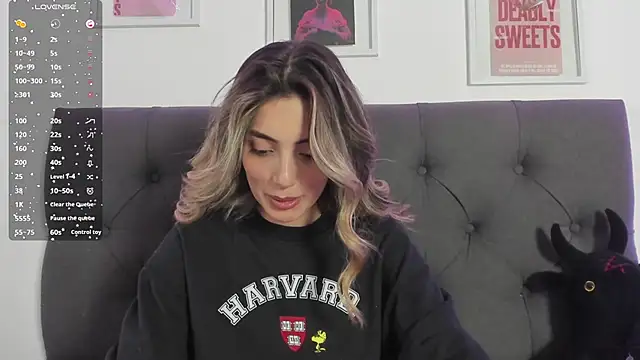 IsadoraGalle  online show from 02.13.26