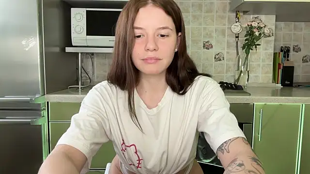 Snapshot of mia___mi chatting on 03.05.25 mia mi online show from 03.05.25