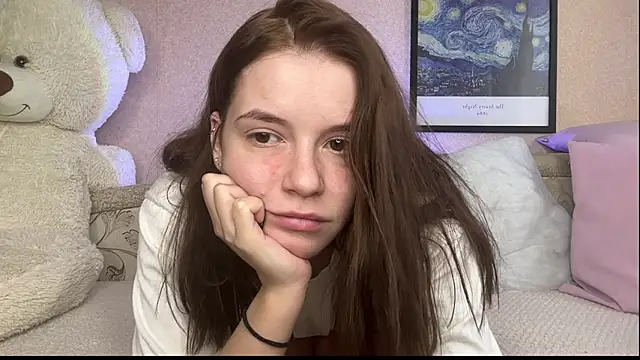 Snapshot of mia___mi chatting on 03.17.25 mia mi online show from 03.17.25