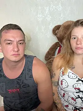 Snapshot of mia___mi chatting on 09.26.25 mia mi online show from 09.26.25