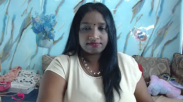 Snapshot of Indian_tracy chatting on 05.18.26 Indian tracy online show from 05.18.26
