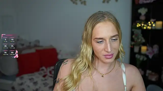 Nicolette  Shea  online show from 12.29.24