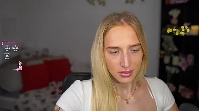 Nicolette  Shea  online show from 12.31.24