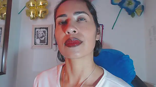 fantasty nylon online show from 02.04.25