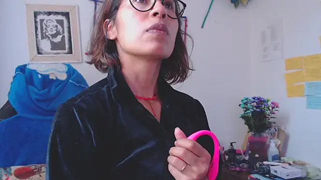 fantasty nylon online show from 02.17.25