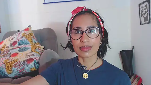 fantasty nylon online show from 10.11.25