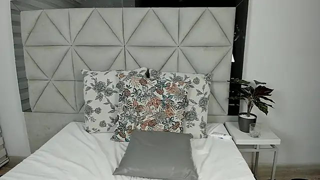 nina pons online show from 03.13.25