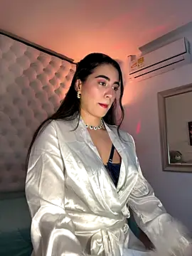 Snapshot of ZarahEvans chatting on 12.03.24 ZarahEvans online show from 12.03.24