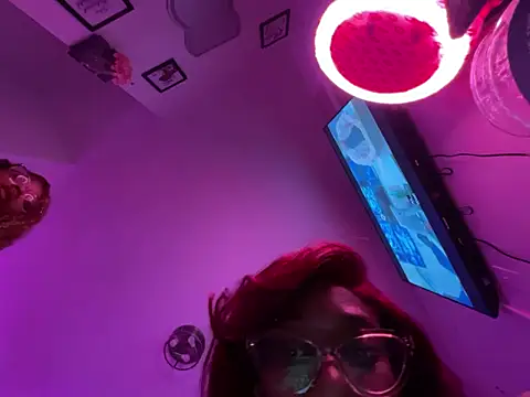 VixenCapri online show from 01.08.26