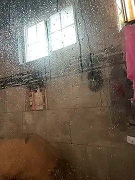 Snapshot of RoodoggXL chatting on 02.12.25 RoodoggXL online show from 02.12.25