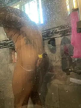 Snapshot of RoodoggXL chatting on 02.15.25 RoodoggXL online show from 02.15.25