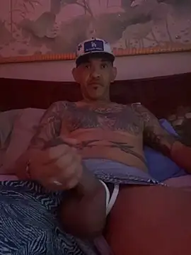 Snapshot of RoodoggXL chatting on 09.30.25 RoodoggXL online show from 09.30.25