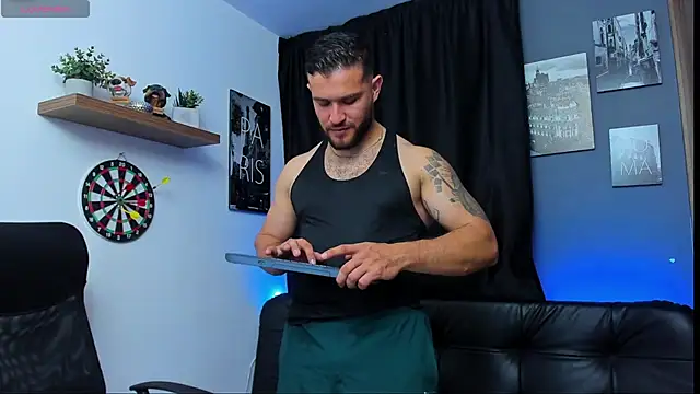 Snapshot of AndrewDiaz chatting on 01.16.25 AndrewDiaz online show from 01.16.25